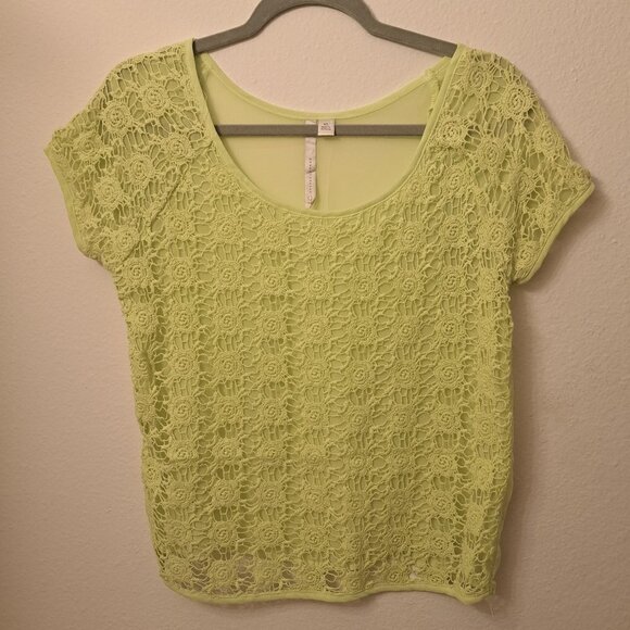 LC Lauren Conrad Green Crochet Top Size XS - Picture 1 of 2